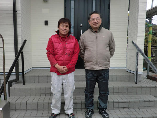 Y様、松永塗装さんのツーショット写真
