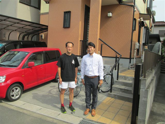 T様、 塗装のミドリヤさんのツーショット写真