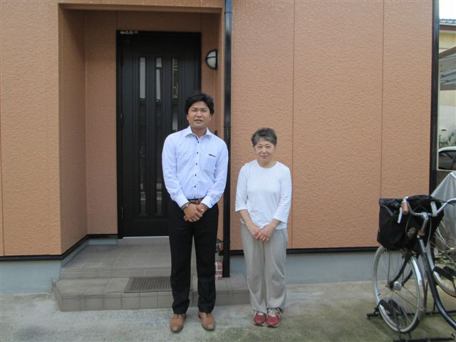 O様、塗装のミドリヤさんのツーショット写真